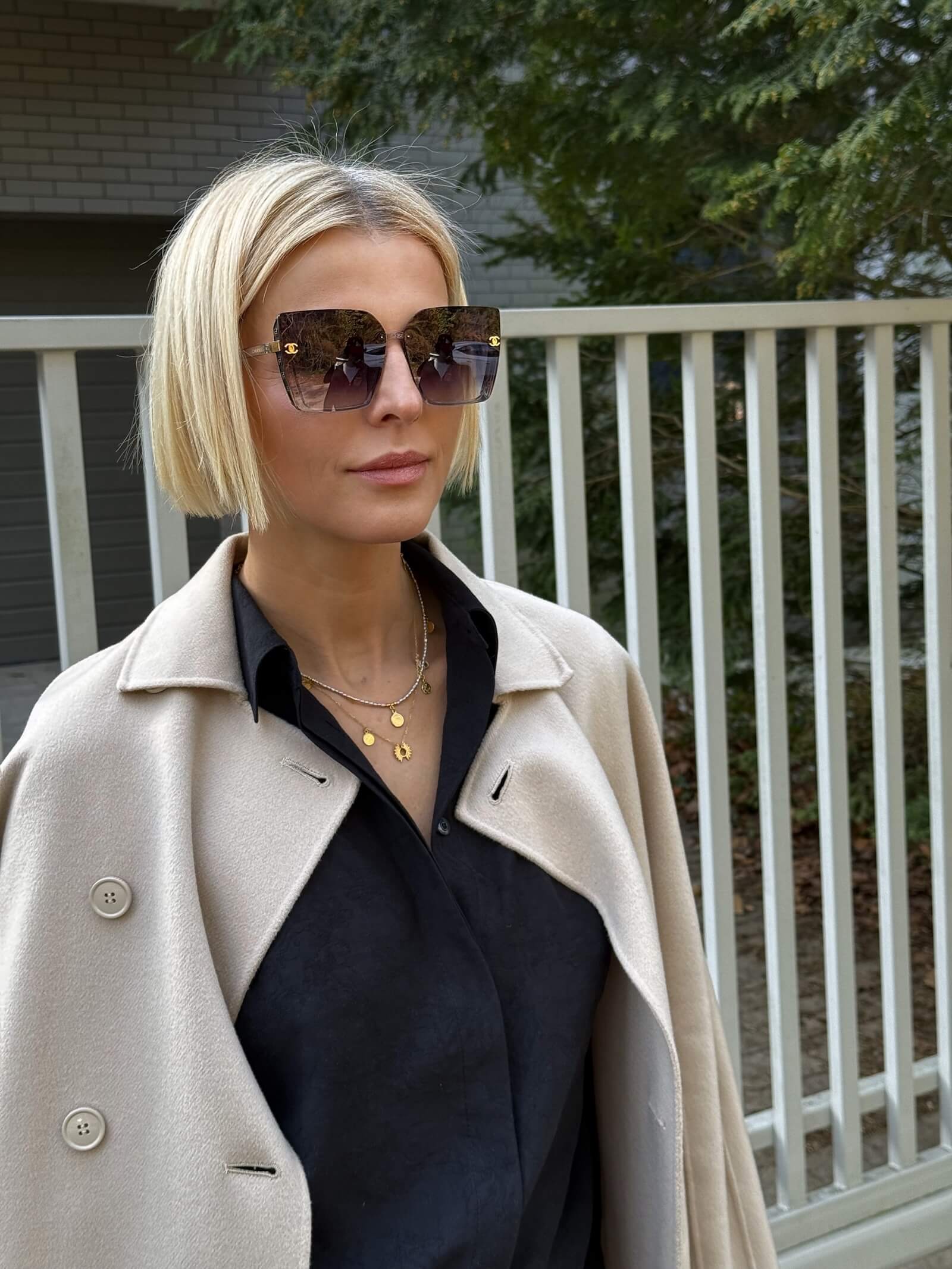 Naszyjnik z Szarych Pereł z Monetkami