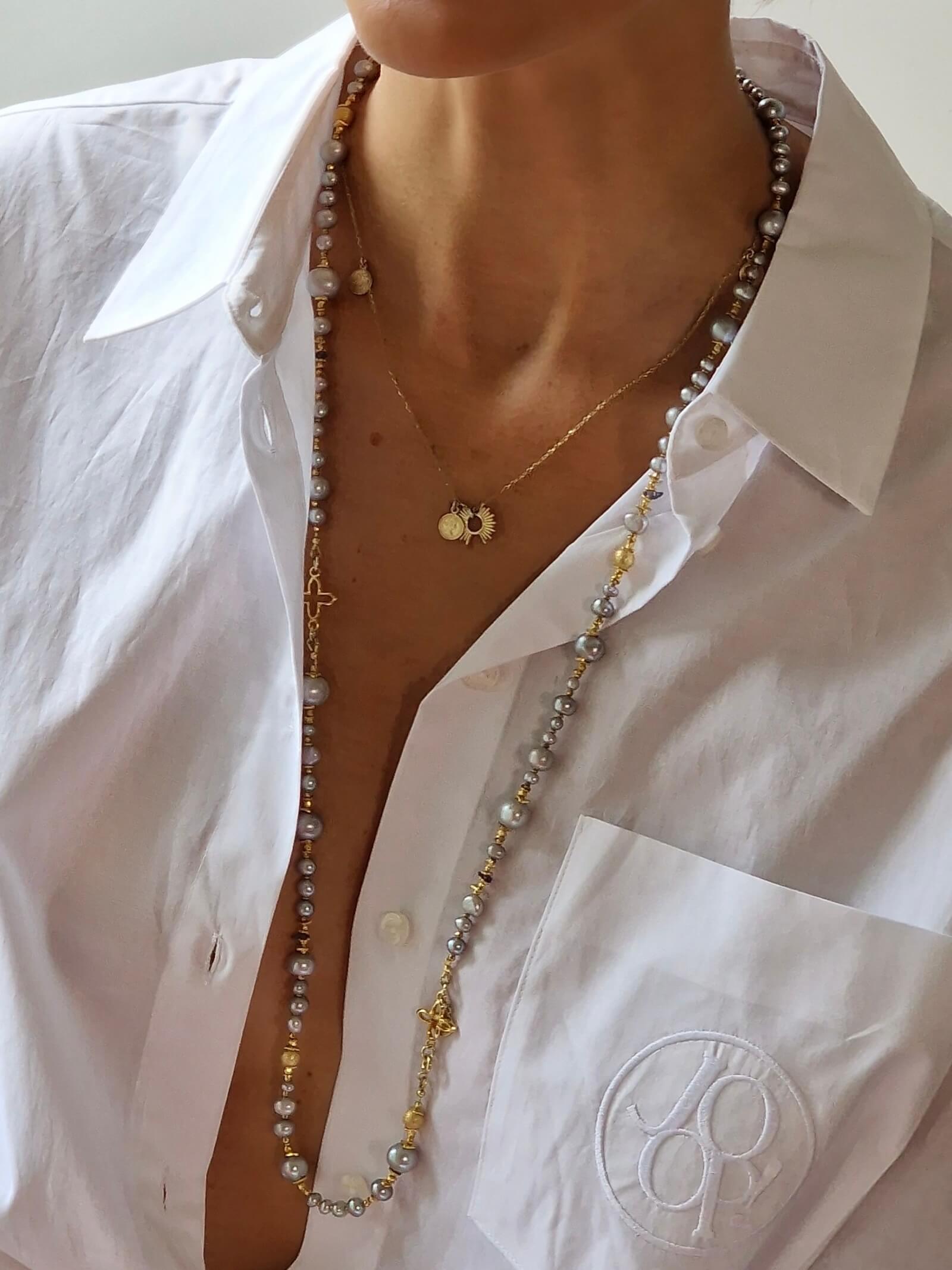 Długi Naszyjnik z Szarych Pereł