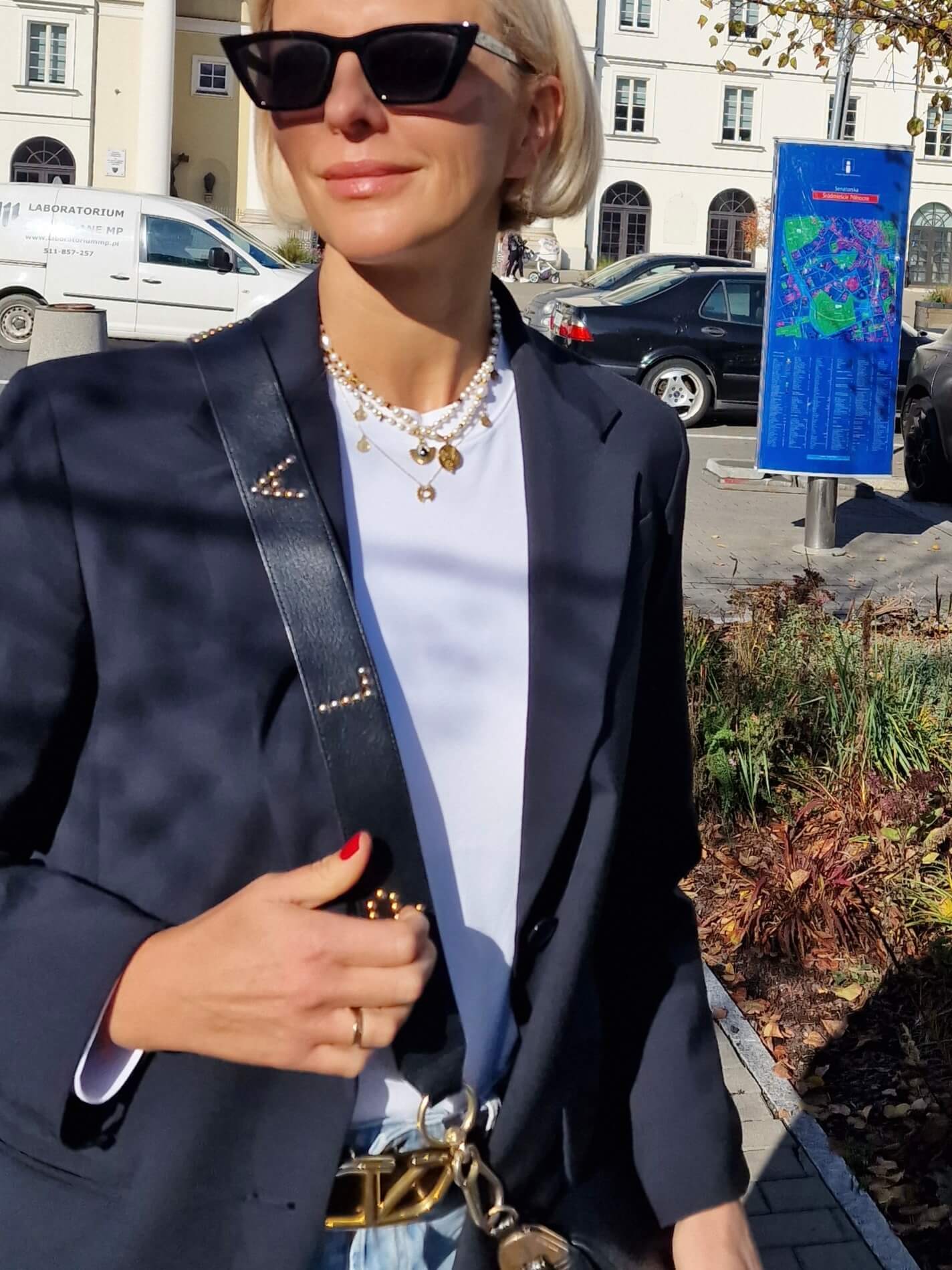 Zestaw Naszyjników z Białych Pereł z Zawieszkami