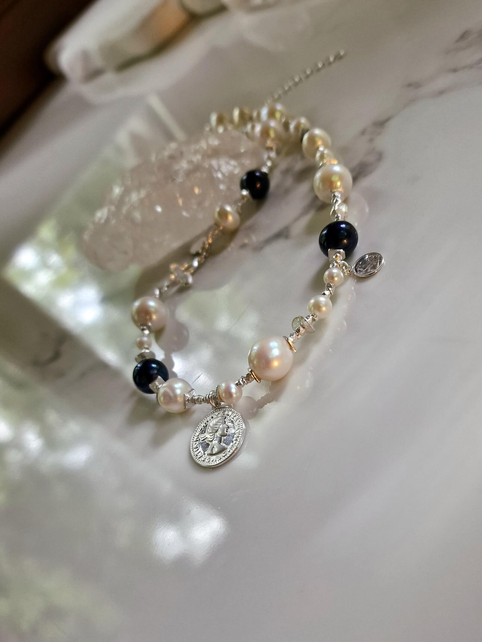 Black and White Pearl Necklace with Coin - Silver 925