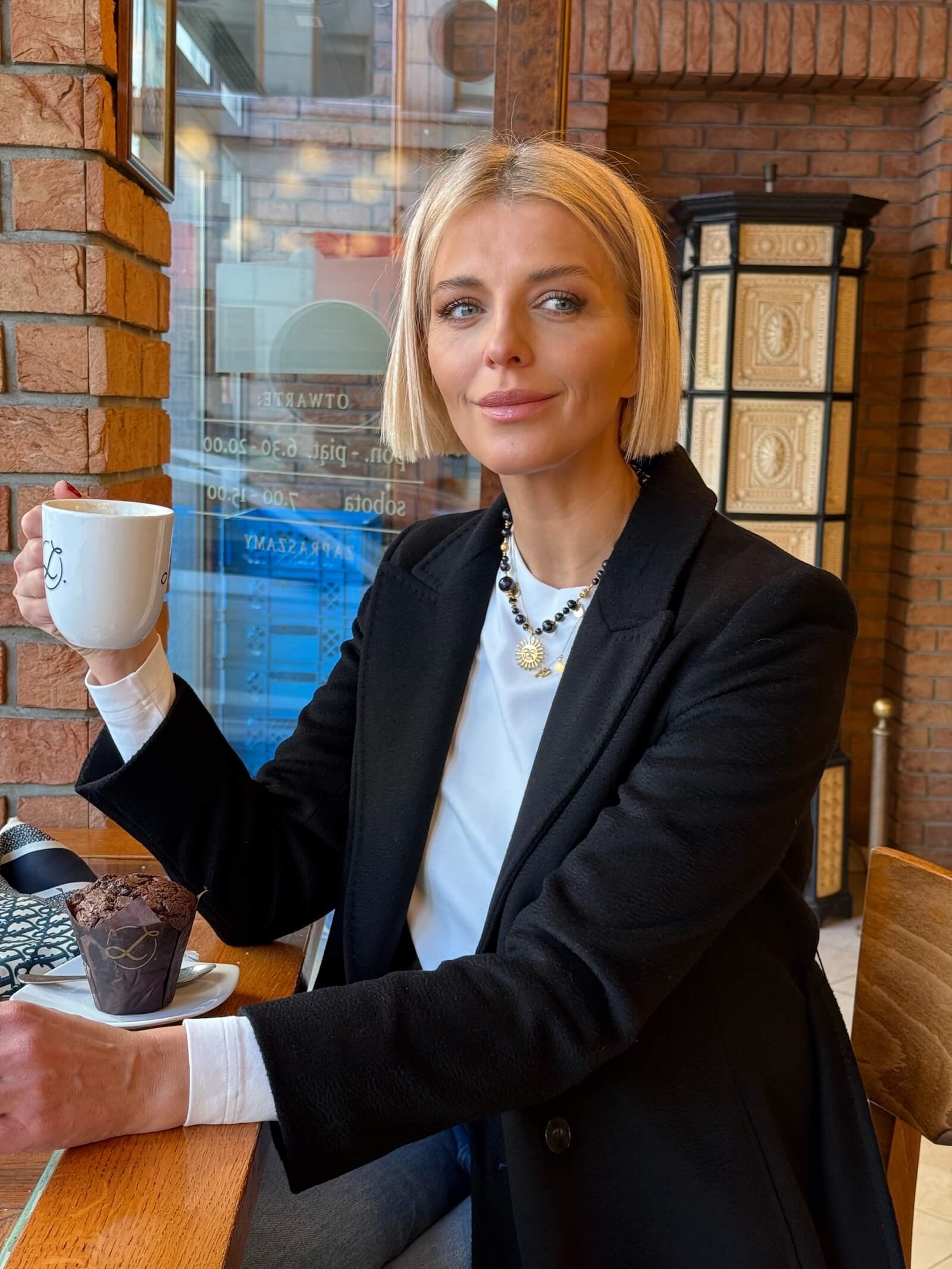 Naszyjnik z Czarnych Pereł z Zawieszka - Mała Moneta Azteków