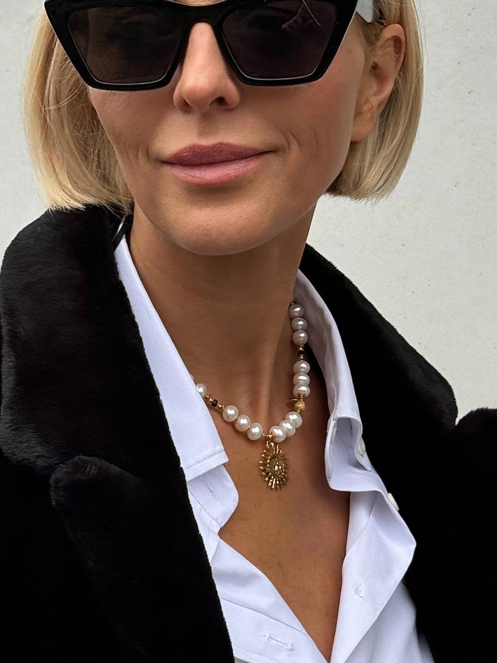 Naszyjnik z Białych Pereł z zawieszką Słońce - ULASIENICKA