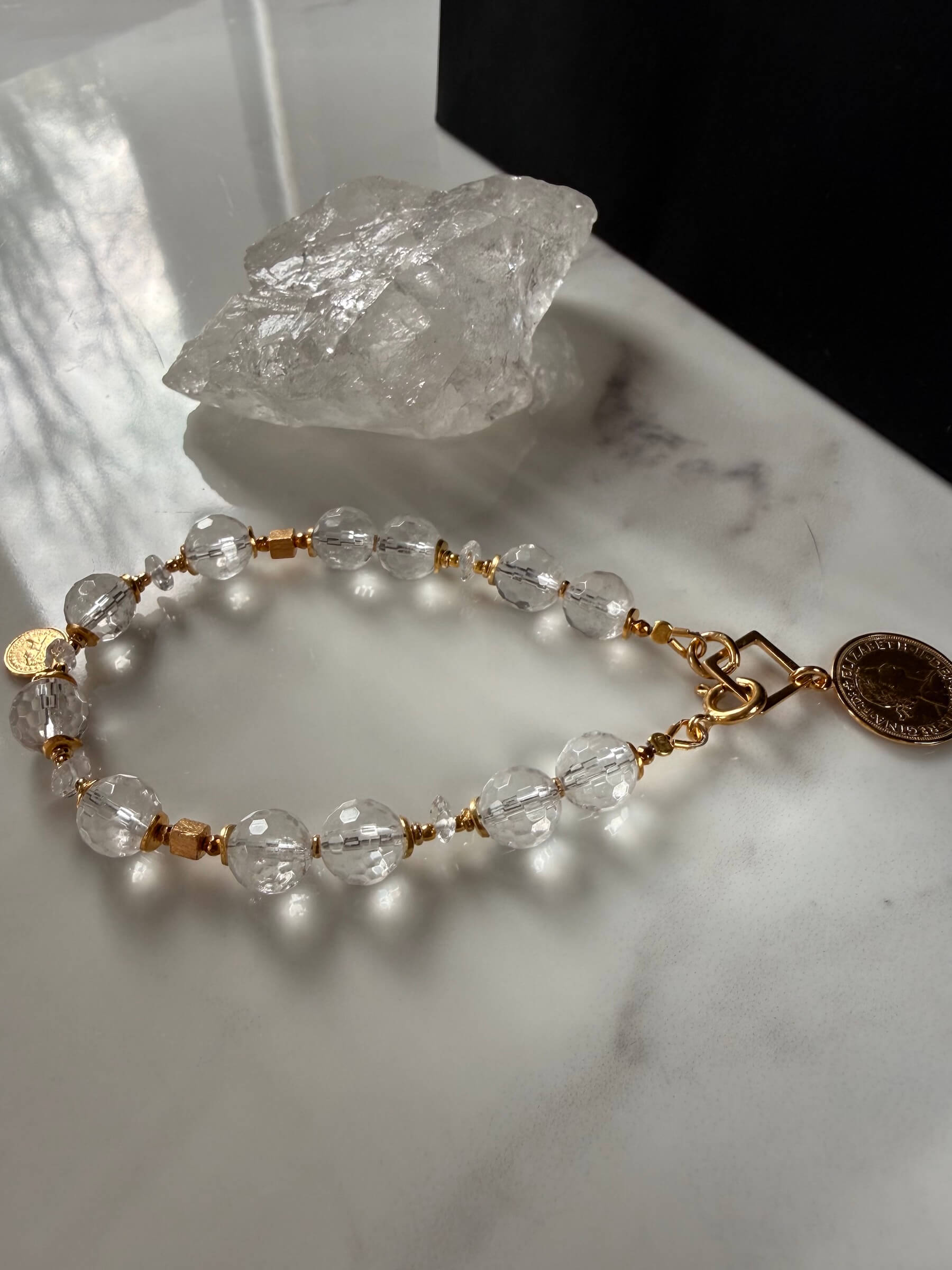 Bransoletka z Okrągłych Kryształów Górskich