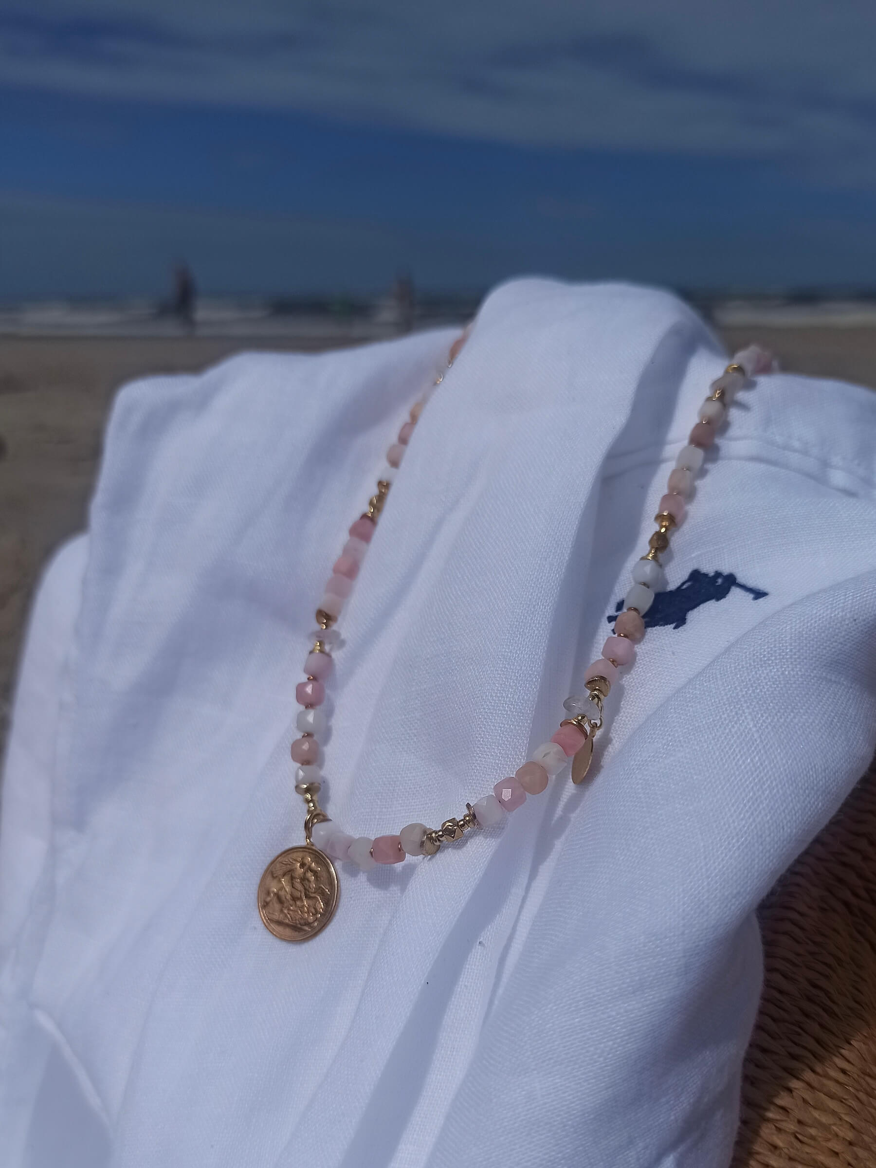 Naszyjnik z Opalem i Zawieszką - Moneta