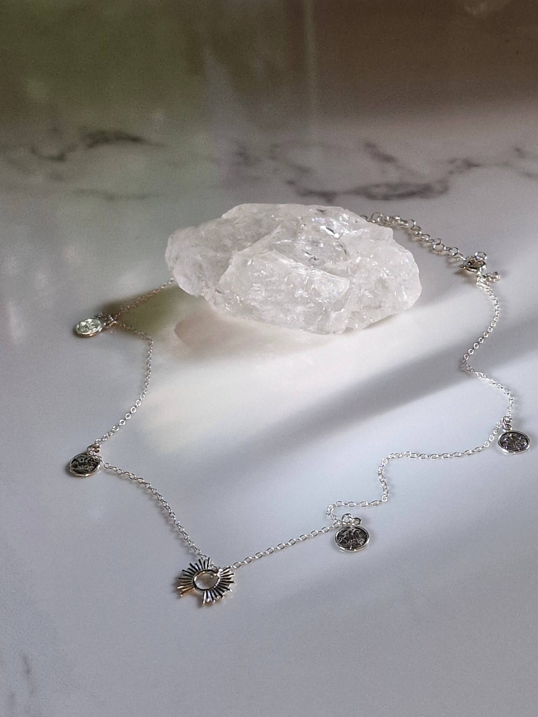 Łańcuszek srebrny ze słoneczkiem