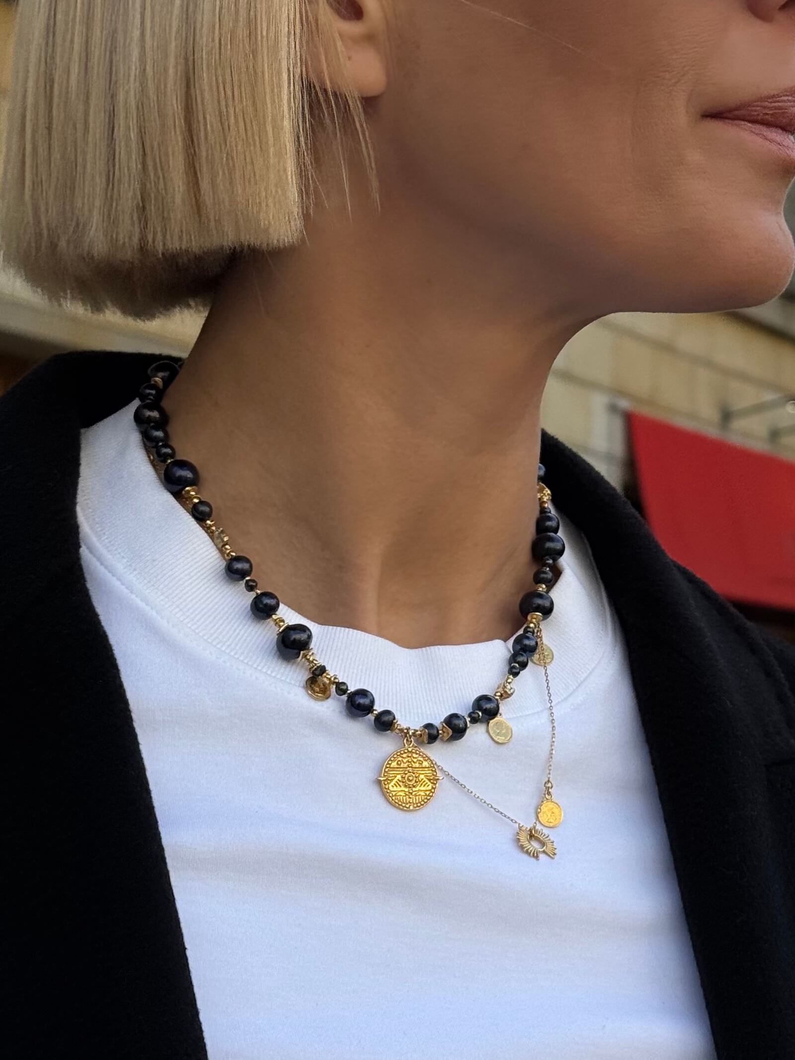 Naszyjnik z Czarnych Pereł z Zawieszka - Mała Moneta Azteków