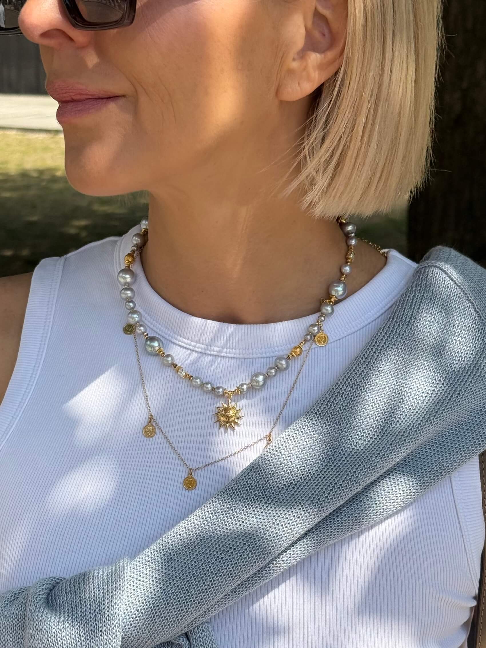 Naszyjnik z Szarych Pereł z Zawieszką - Słońce