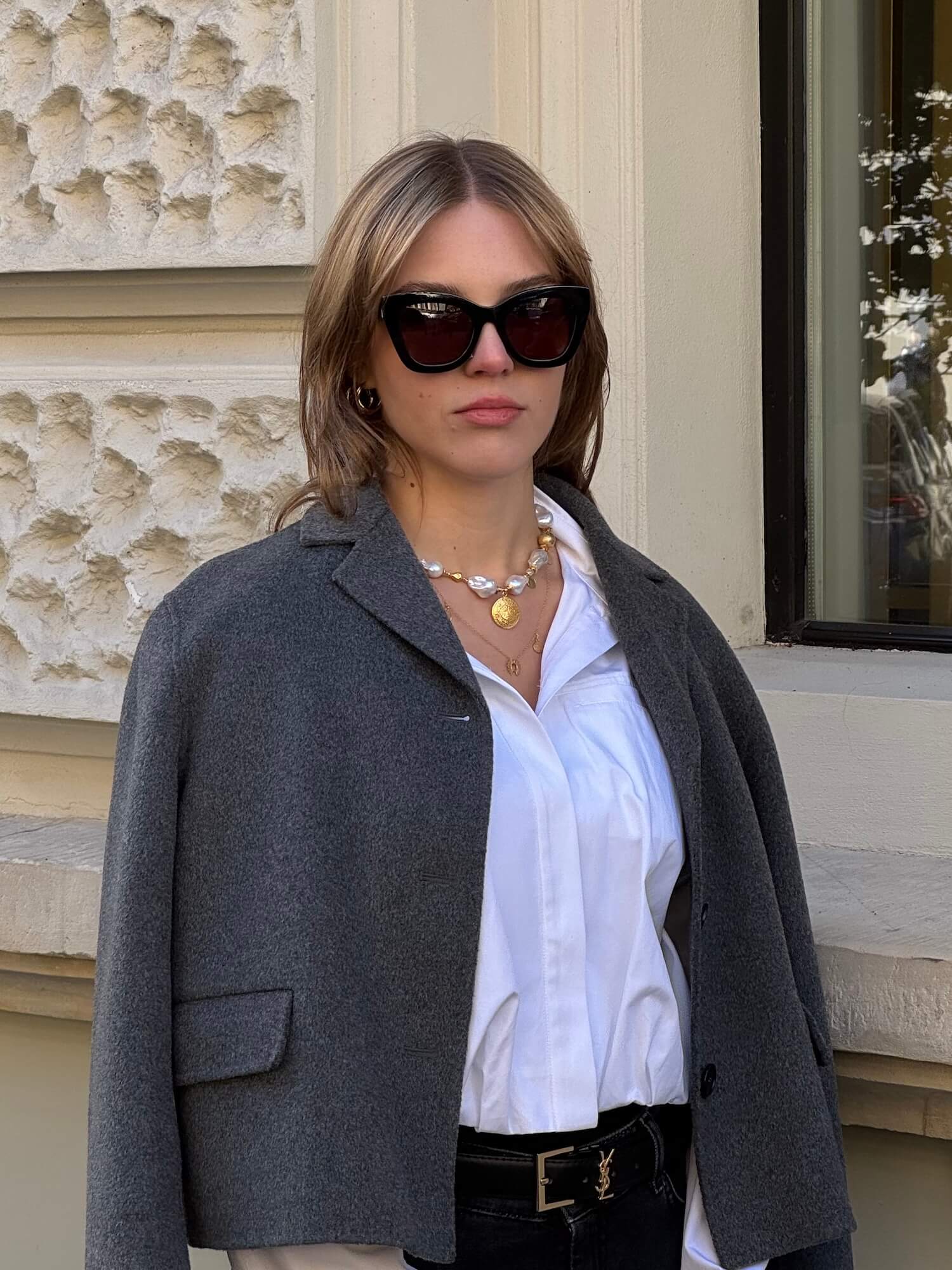 Naszyjnik z Białych Pereł Barokowych z Pozłacaną Zawieszką - ULASIENICKA