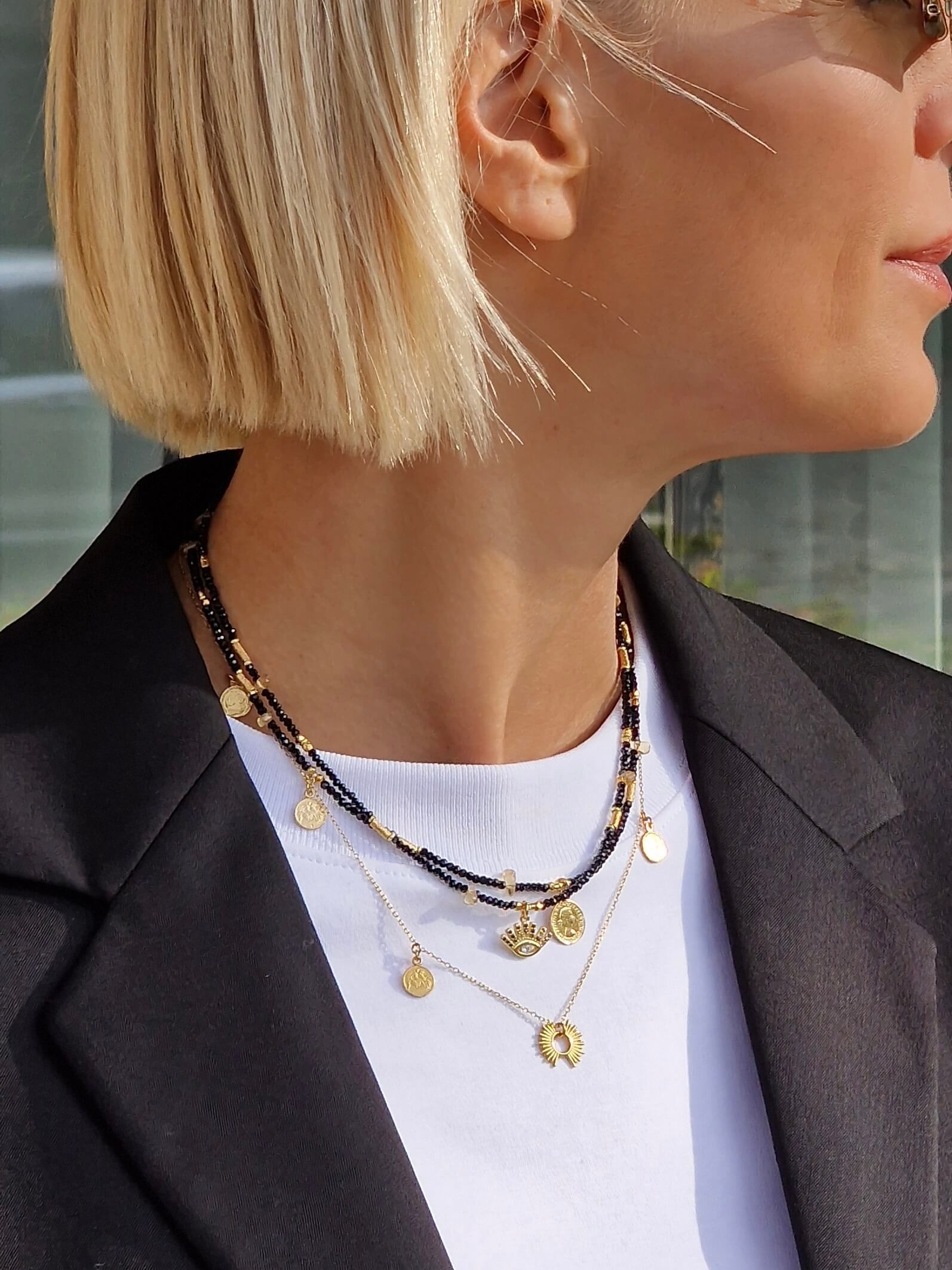 Zestaw Naszyjników z Czarnych Spineli