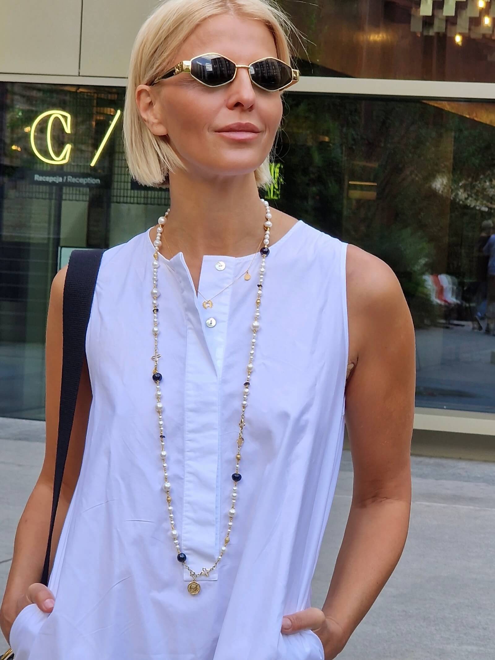 Długi Naszyjnik z Czarnych i Białych Pereł z Dopinaną Bransoletką - ULASIENICKA