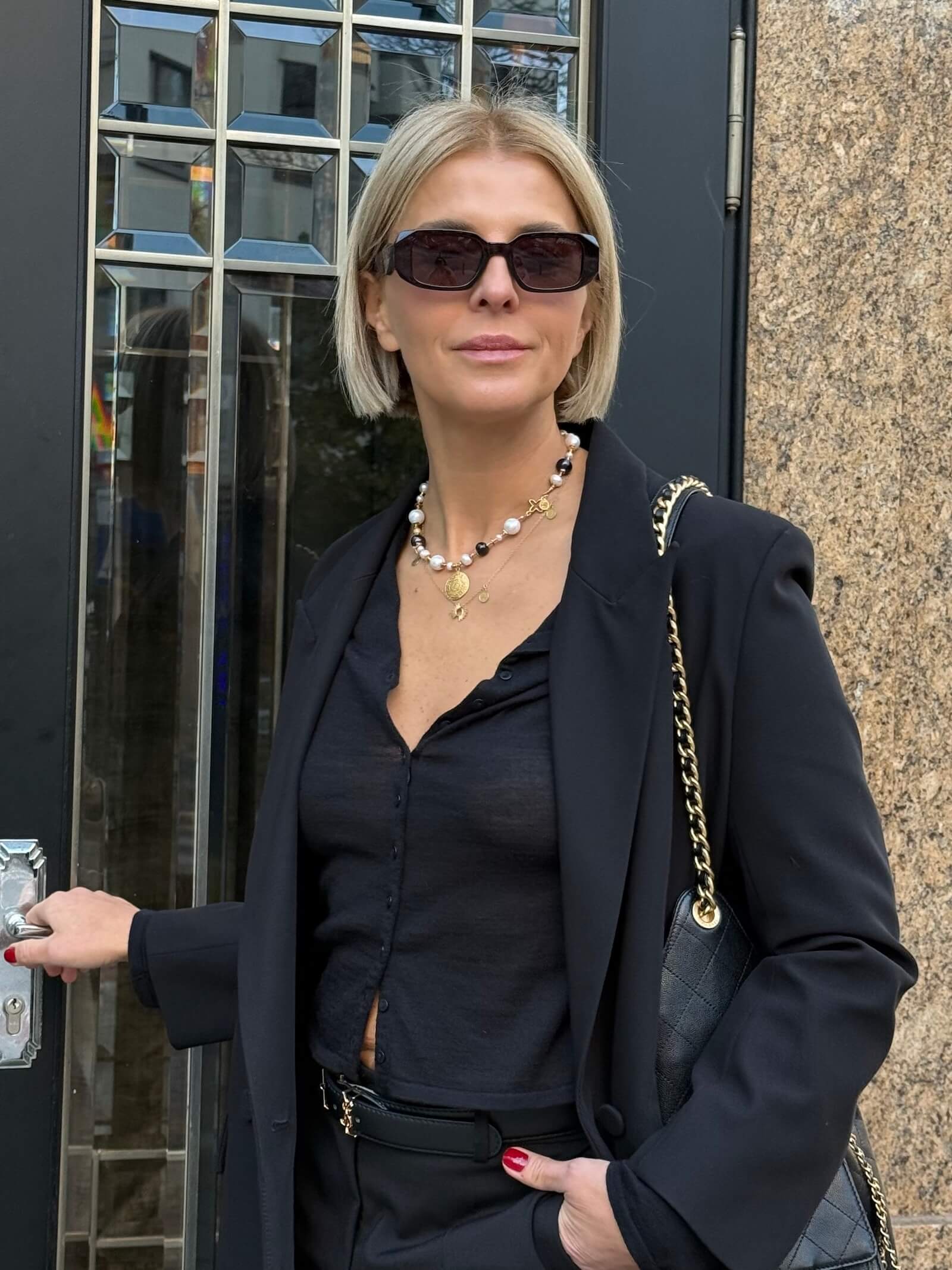 Naszyjnik z Białych i Czarnych Pereł z Monetą Azteków - ULASIENICKA