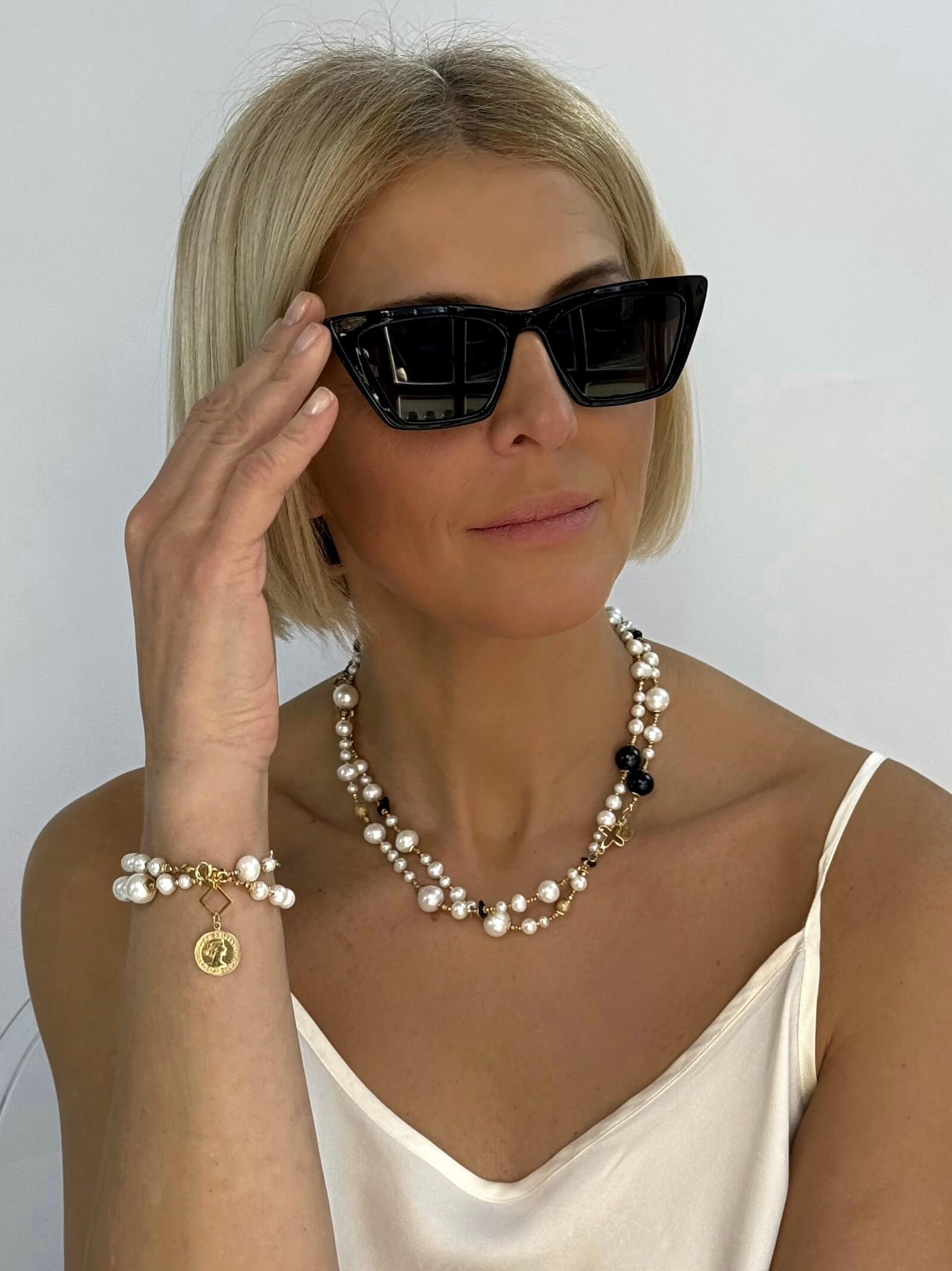 Długi Naszyjnik z Czarnych i Białych Pereł z Dopinaną Bransoletką - ULASIENICKA