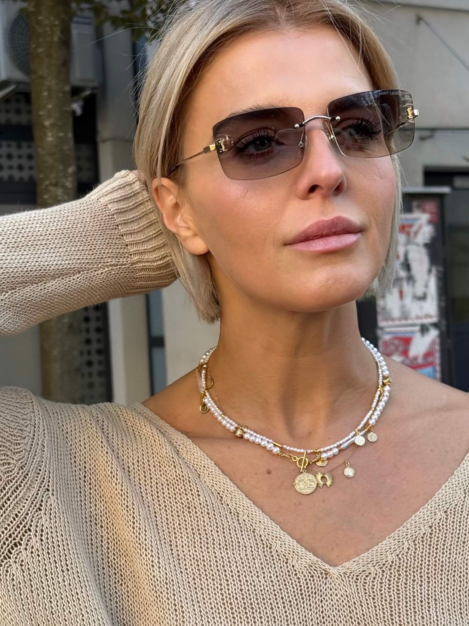 Naszyjnik z Białych Pereł Zapinany na Patyczek