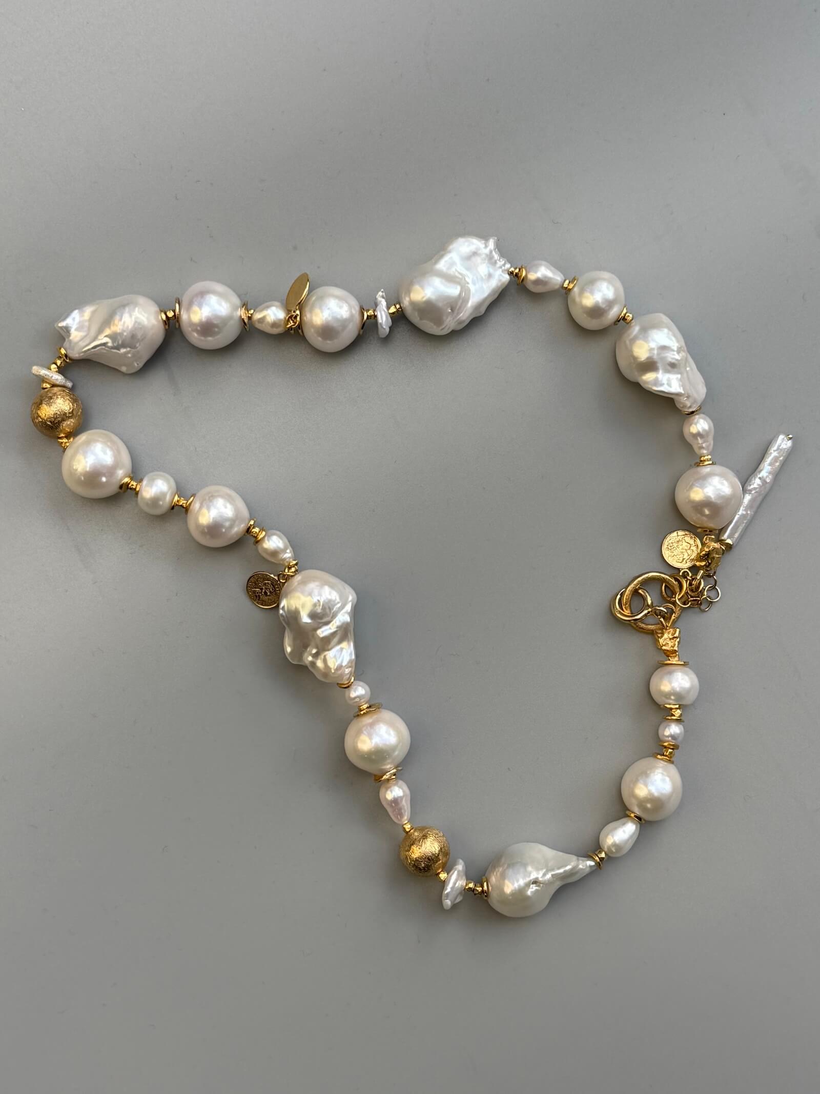 Choker z Białych Pereł Barokowych - ULASIENICKA