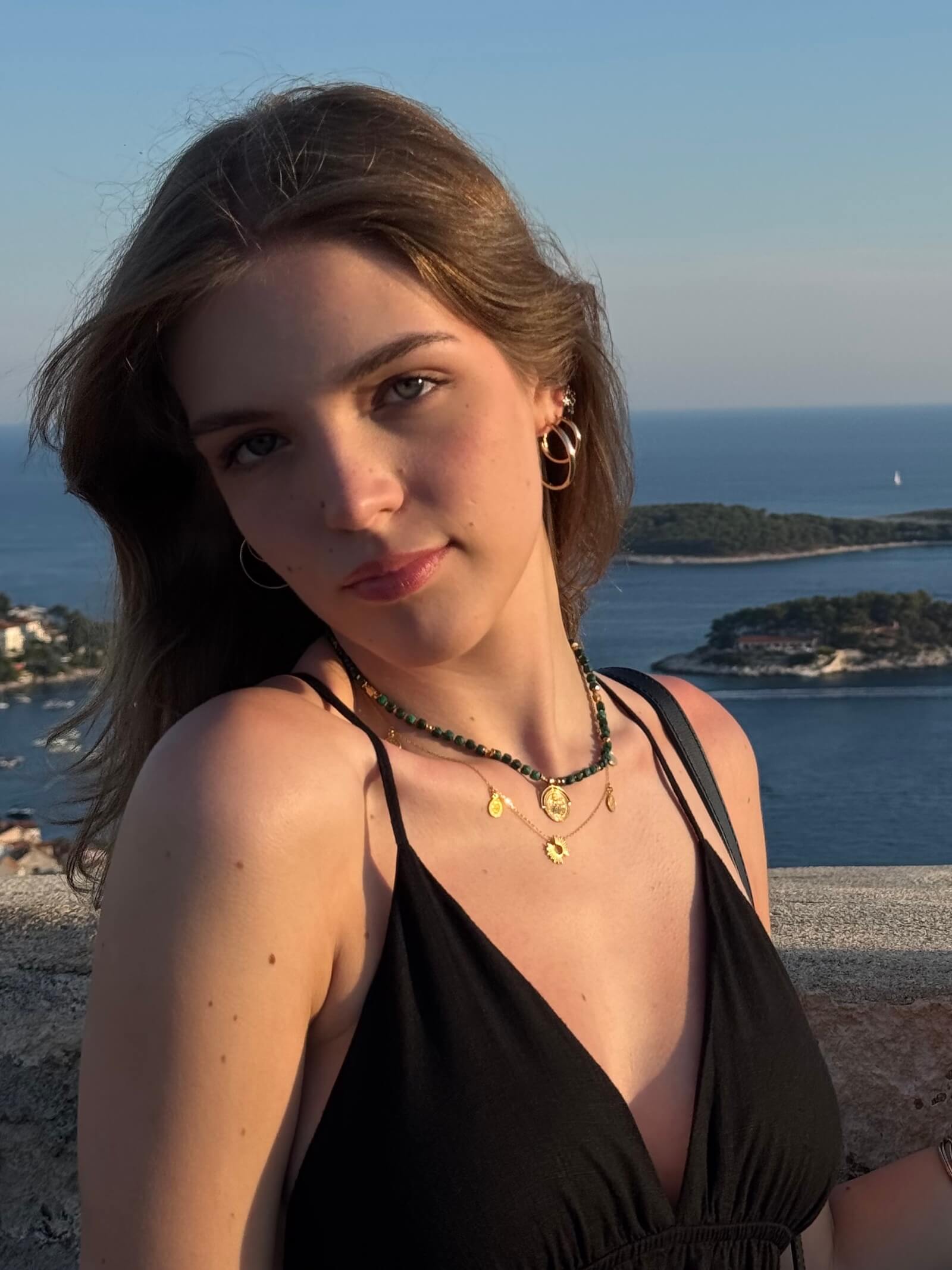 Naszyjnik z Malachitu z Zawieszką - Moneta