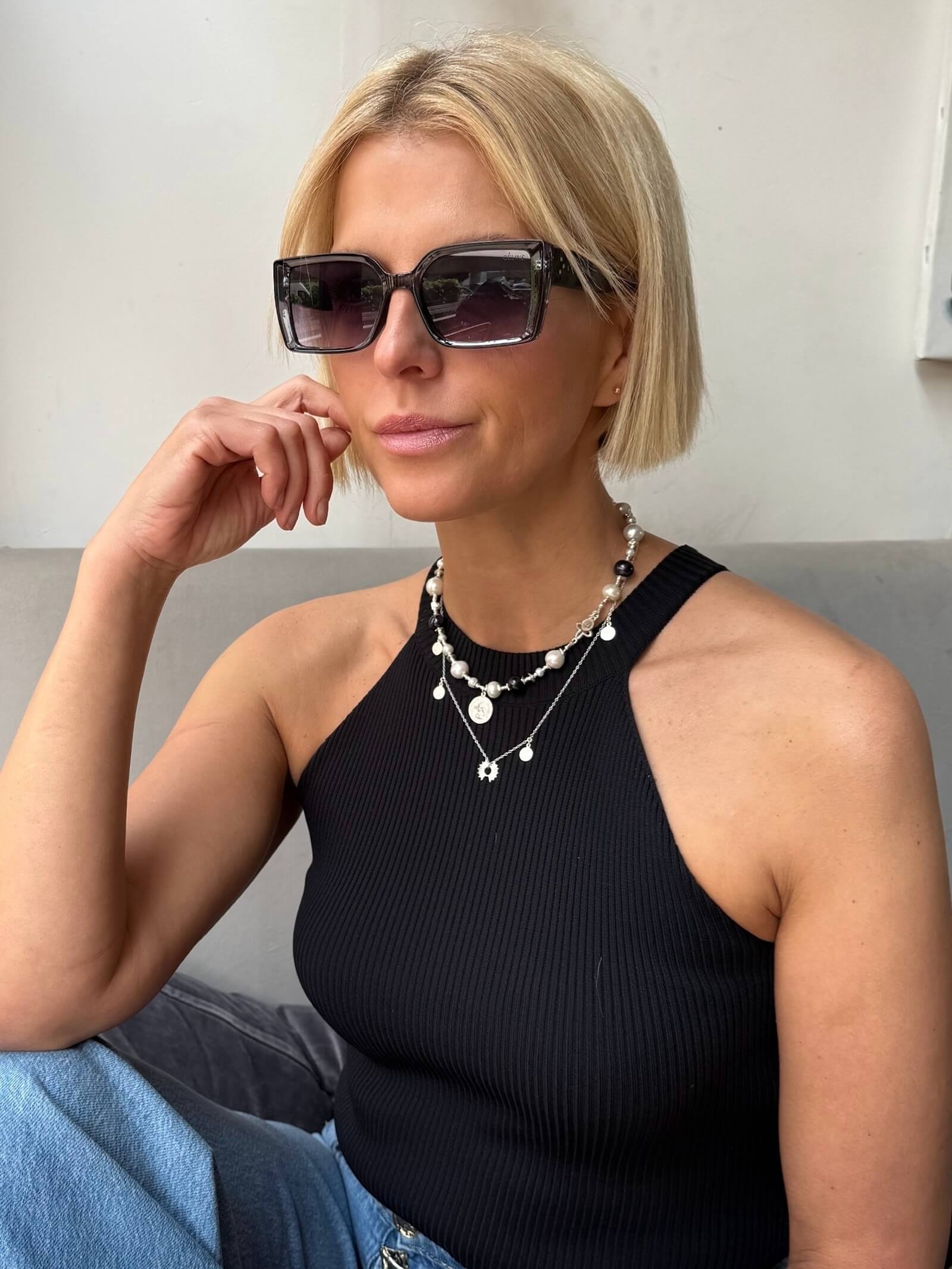 Black and White Pearl Necklace with Coin - Silver 925