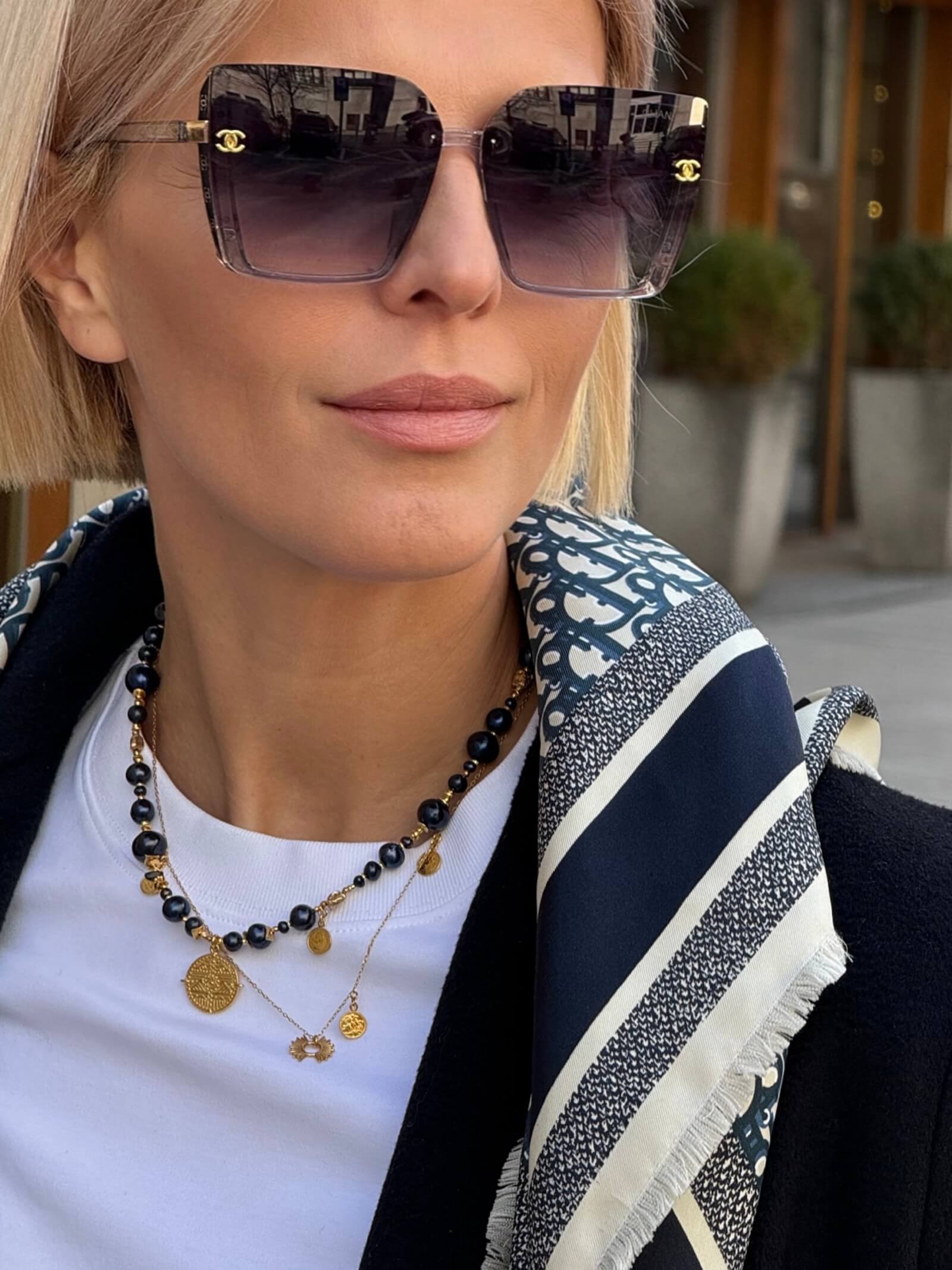 Naszyjnik z Czarnych Pereł z Zawieszka - Mała Moneta Azteków