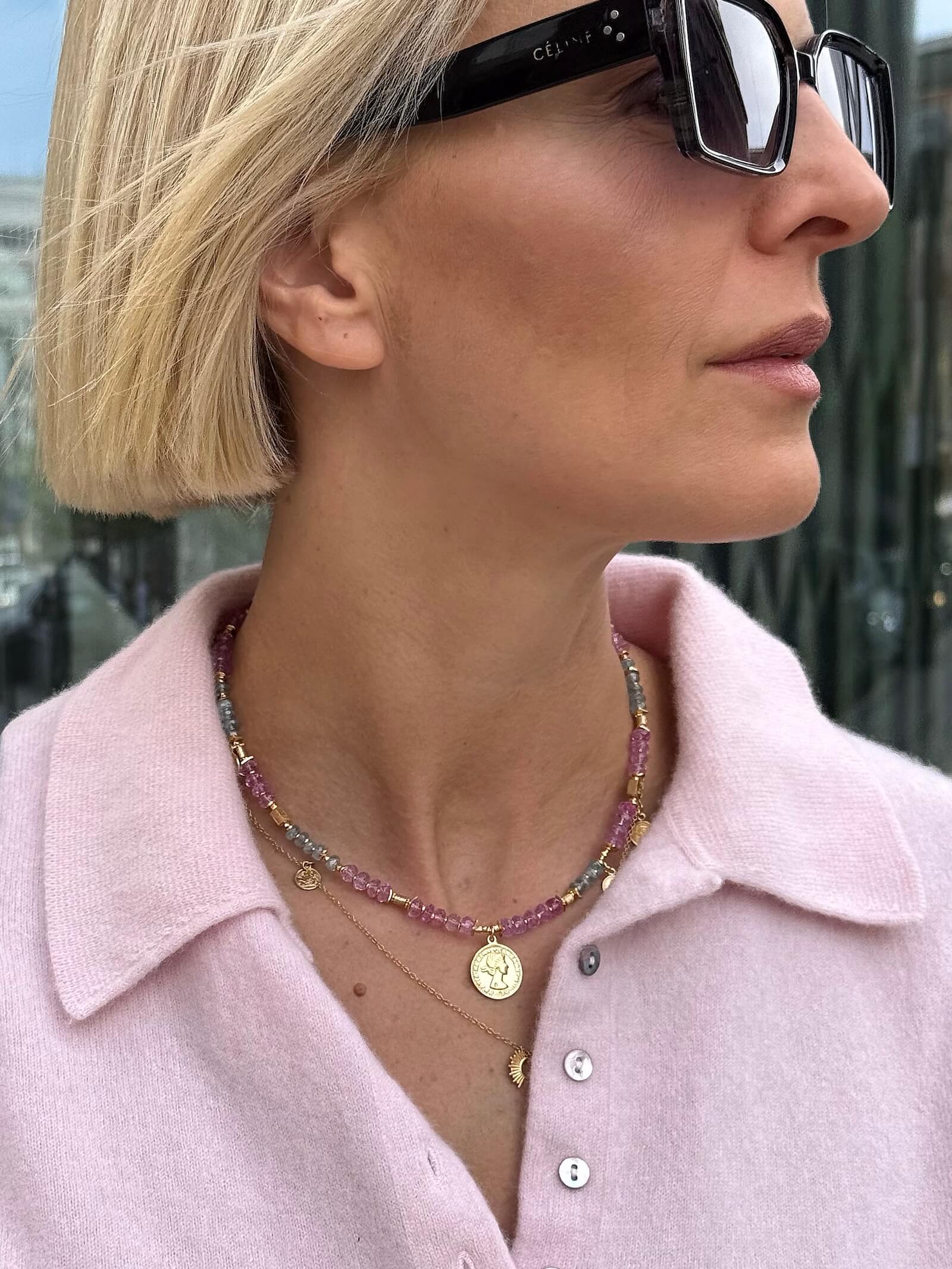 Naszyjnik z Topazu i Szafirów Zawieszką - Moneta