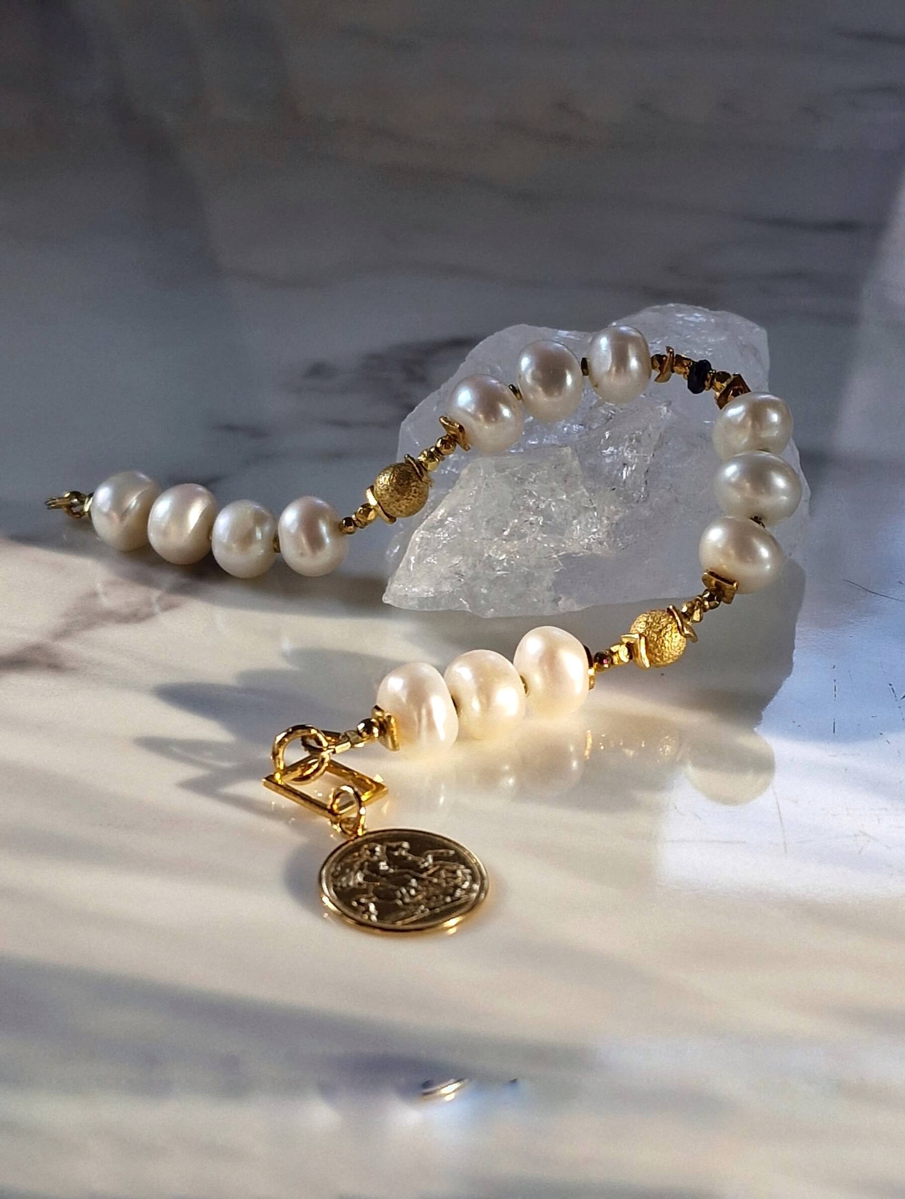 Donut-Shaped Pearl Bracelet