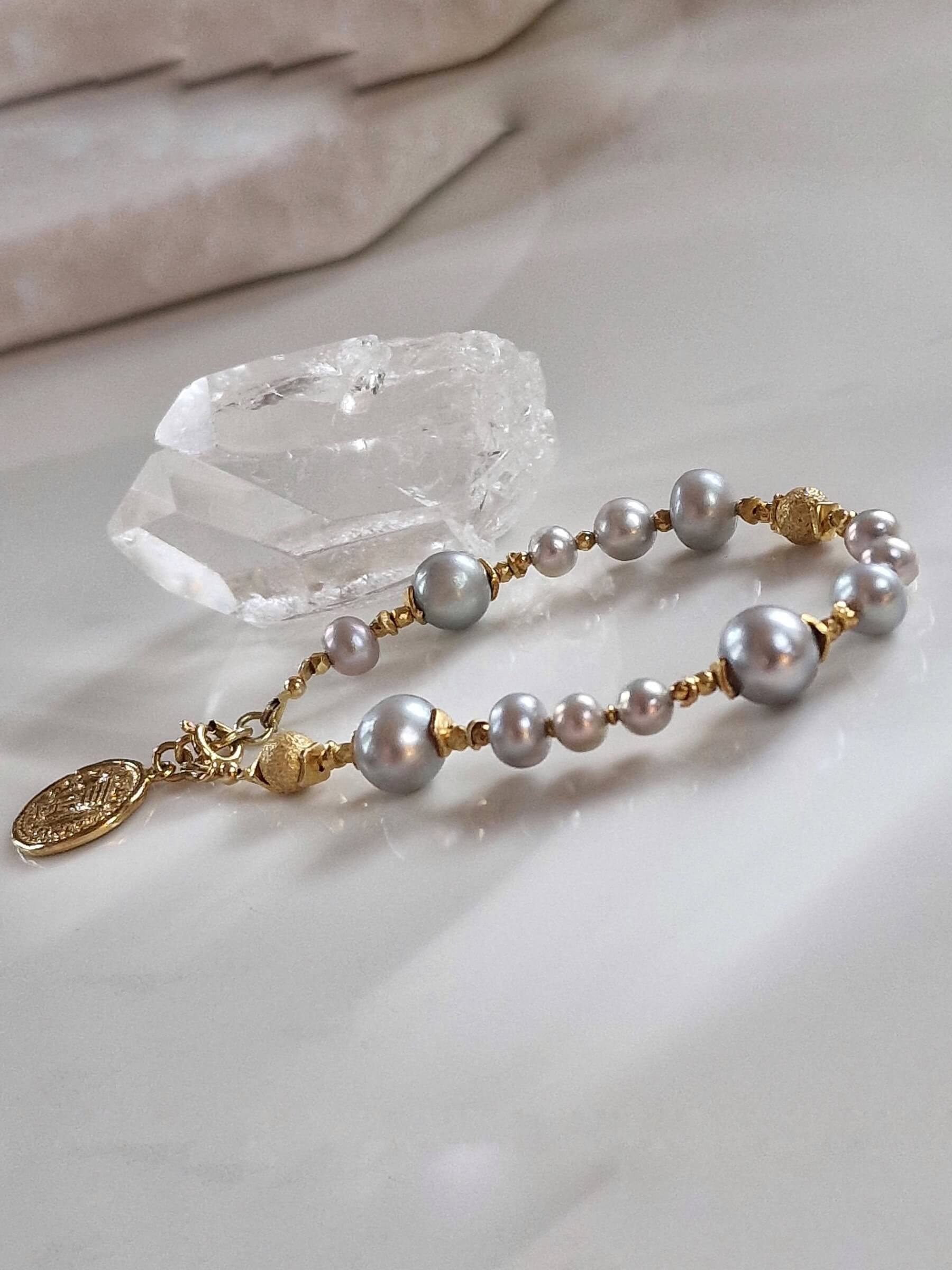 Bransoletka z Szarych Pereł