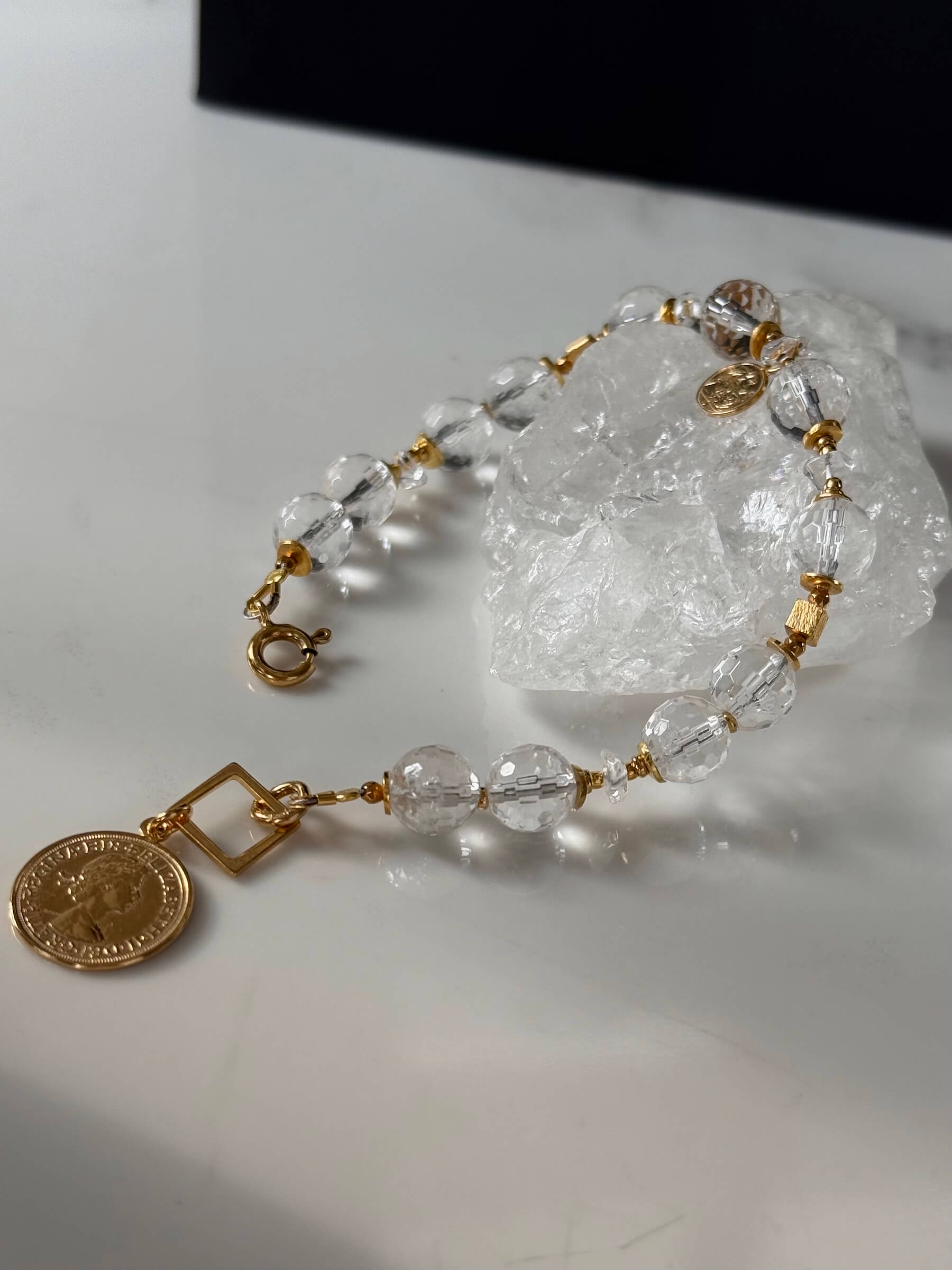 Bransoletka z Okrągłych Kryształów Górskich