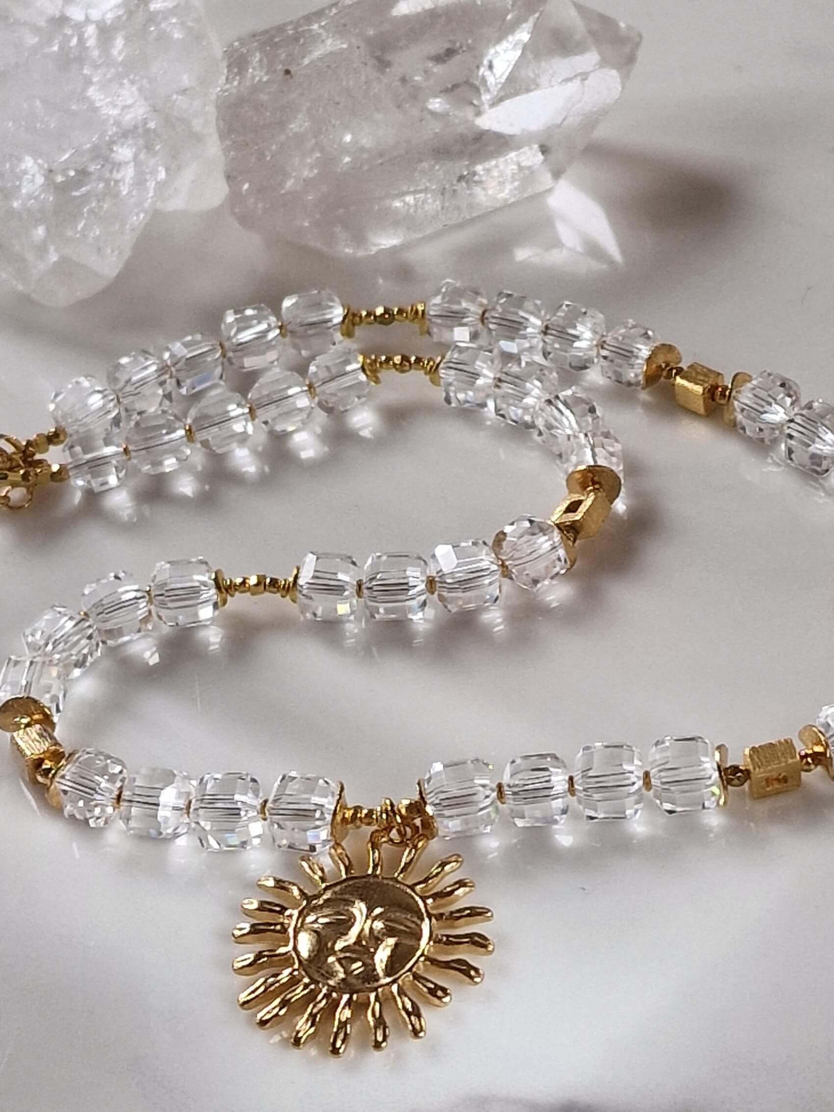 Naszyjnik z Kryształu Górskiego z Zawieszką - Słońce