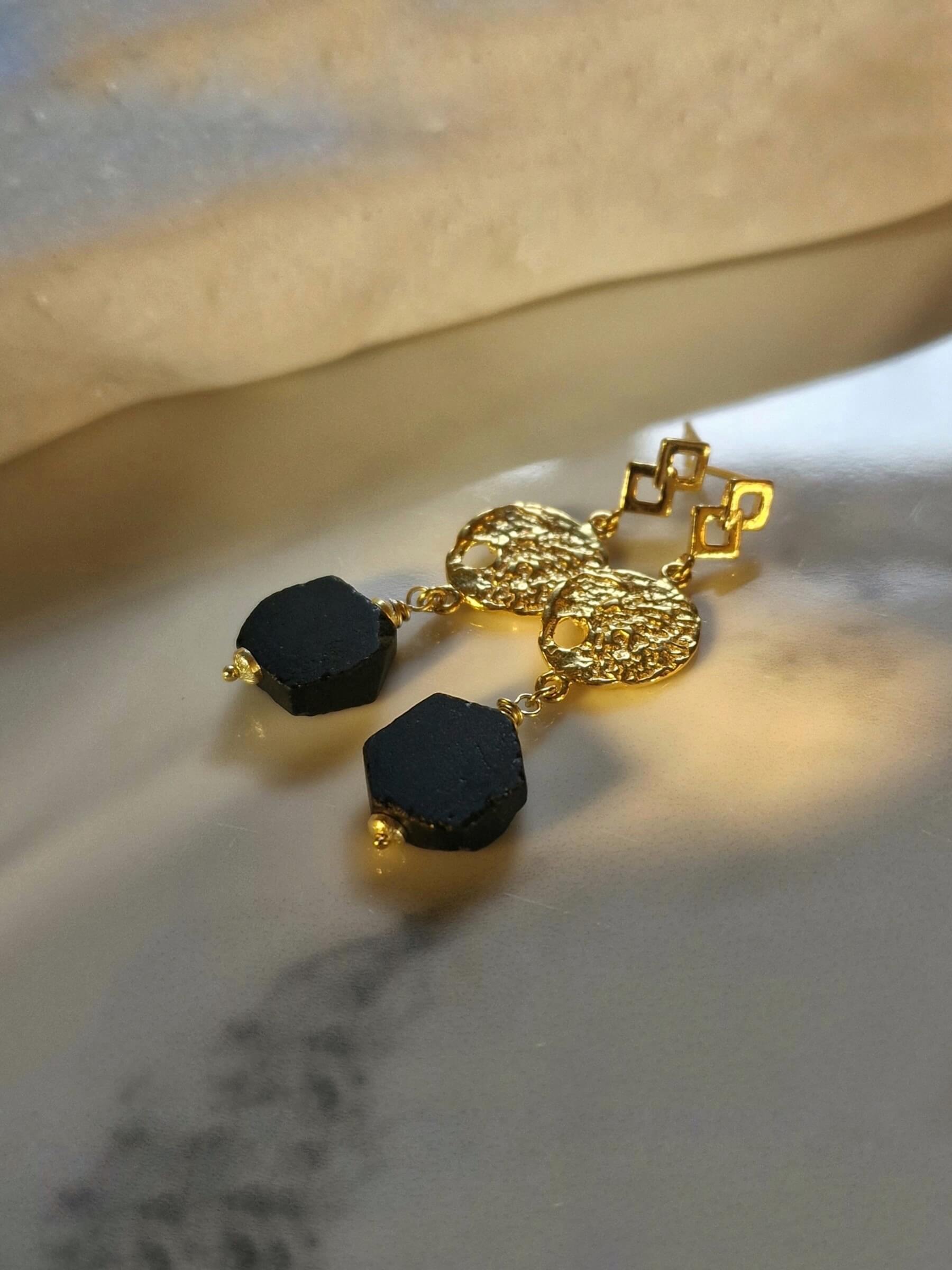 Kolczyki z czarnym turmalinem