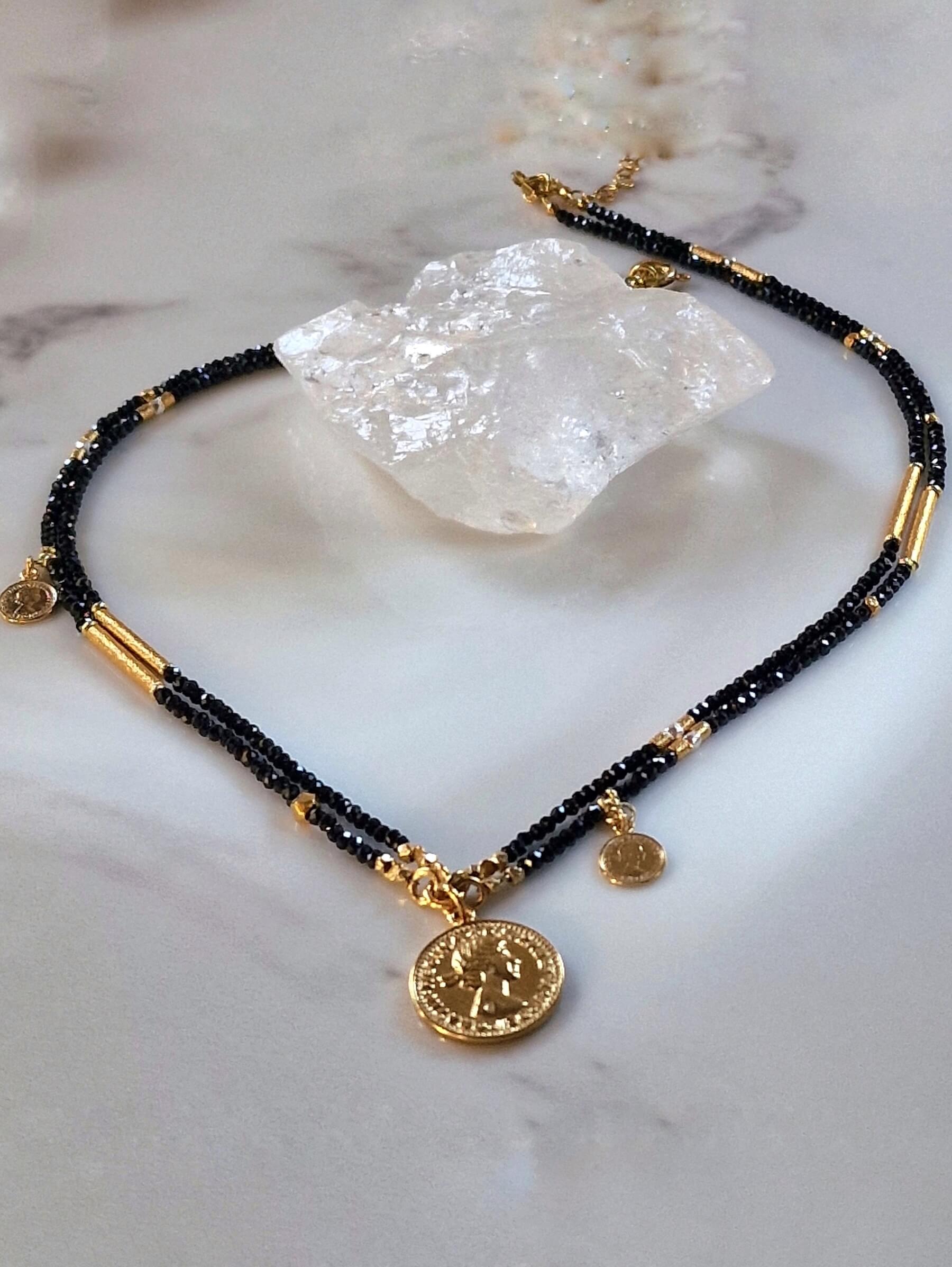 Naszyjnik Podwójny Czarno-Złoty z Zawieszką - Moneta