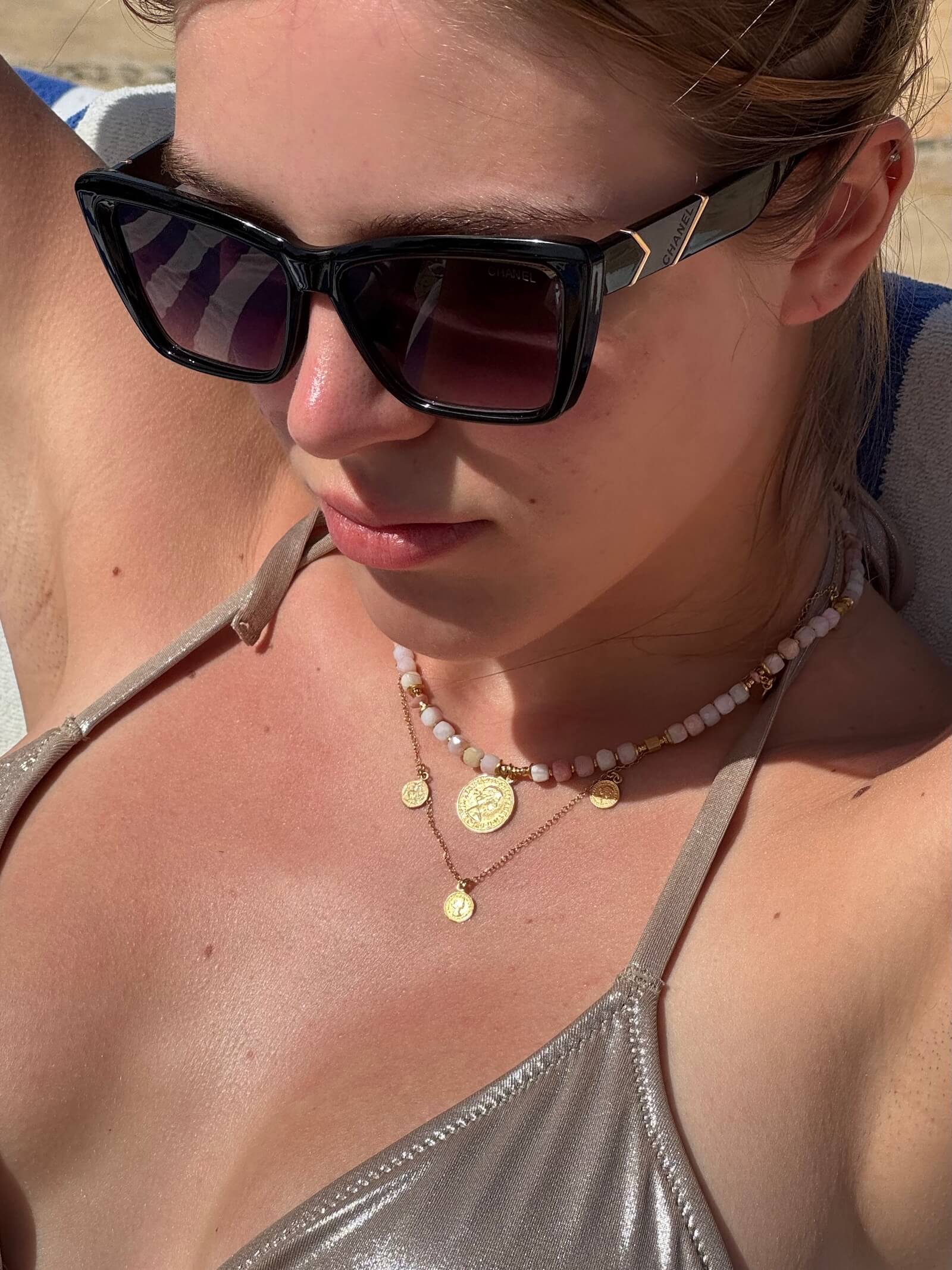 Naszyjnik z Opalem i Zawieszką - Moneta