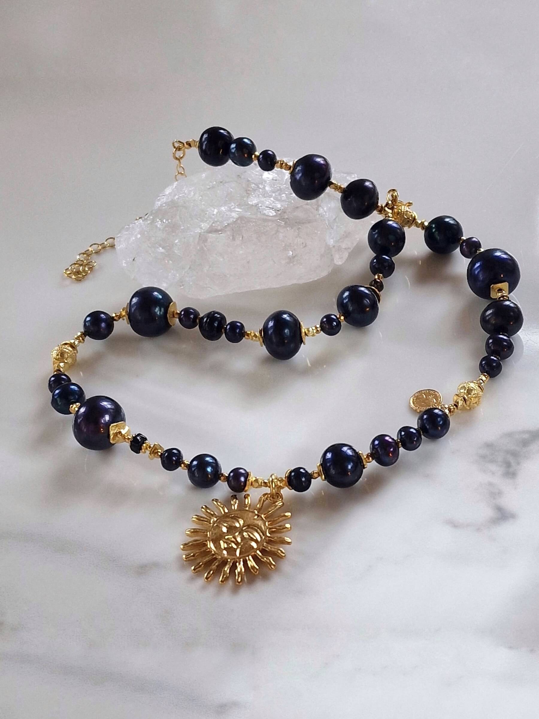 Naszyjnik z Czarnych Pereł z Zawieszką - Słońce