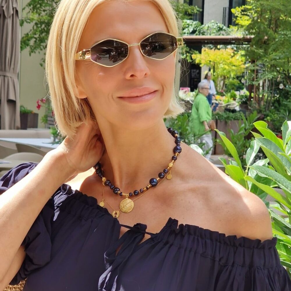 Czarno granatowe perły