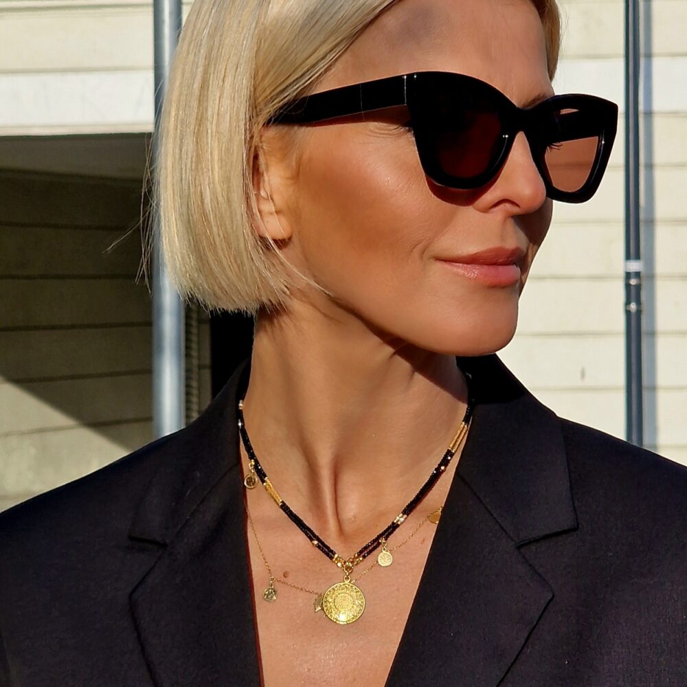 Naszyjnik Czarno Złoty z Monetą Azteków