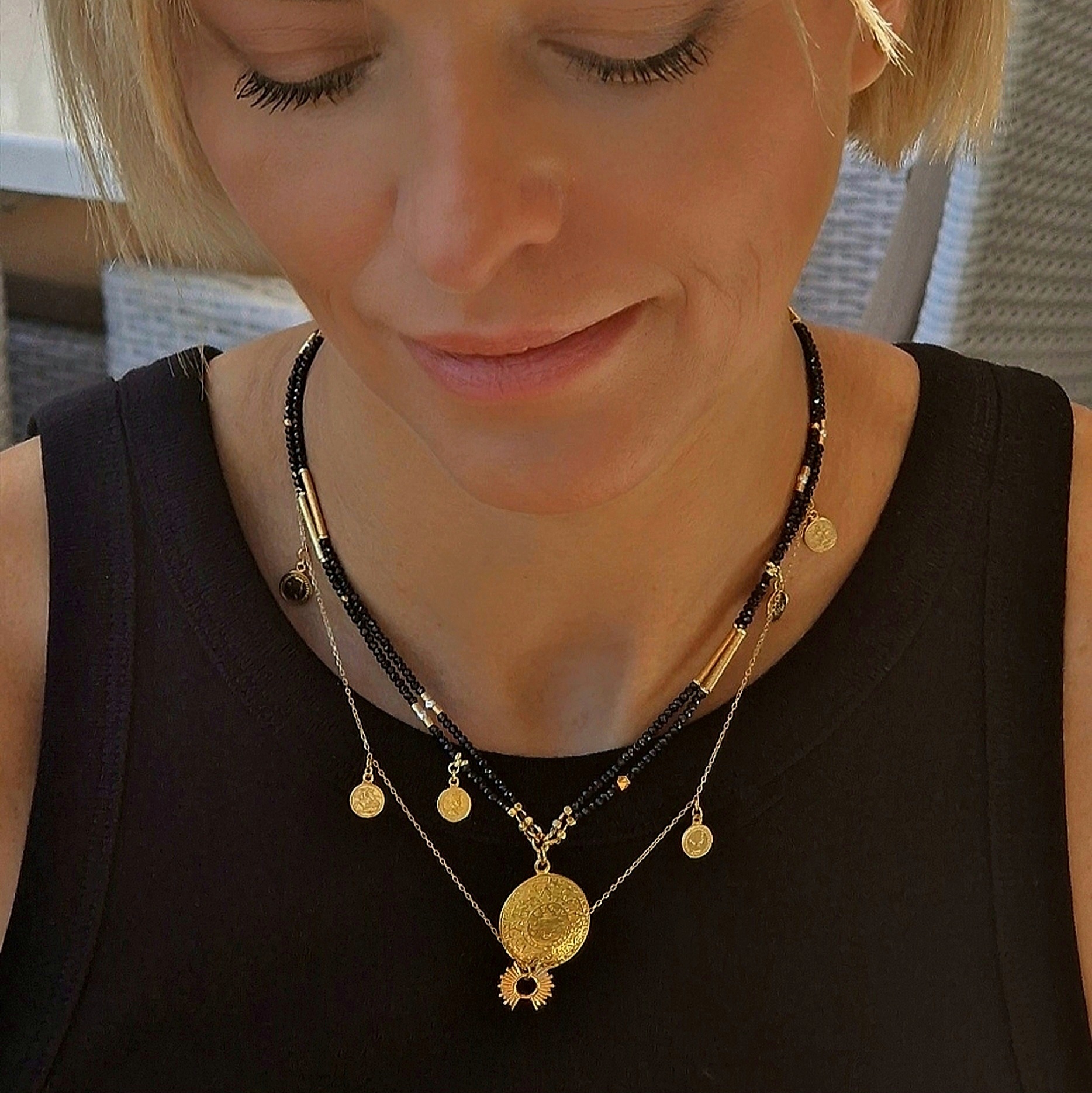 Naszyjnik Podwójny Czarno Złoty z Monetą Azteków - obrazek 3