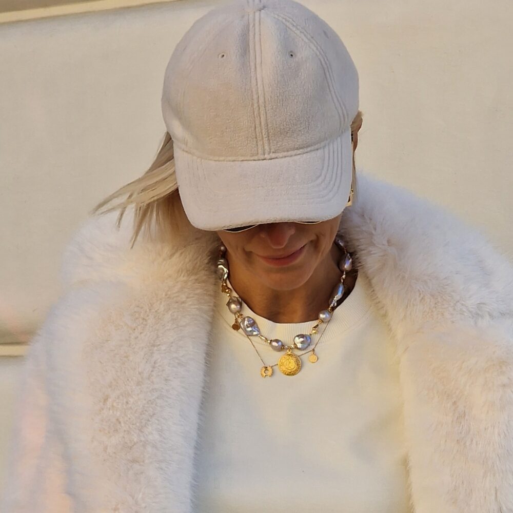 Naszyjnik z szarych pereł barokowych